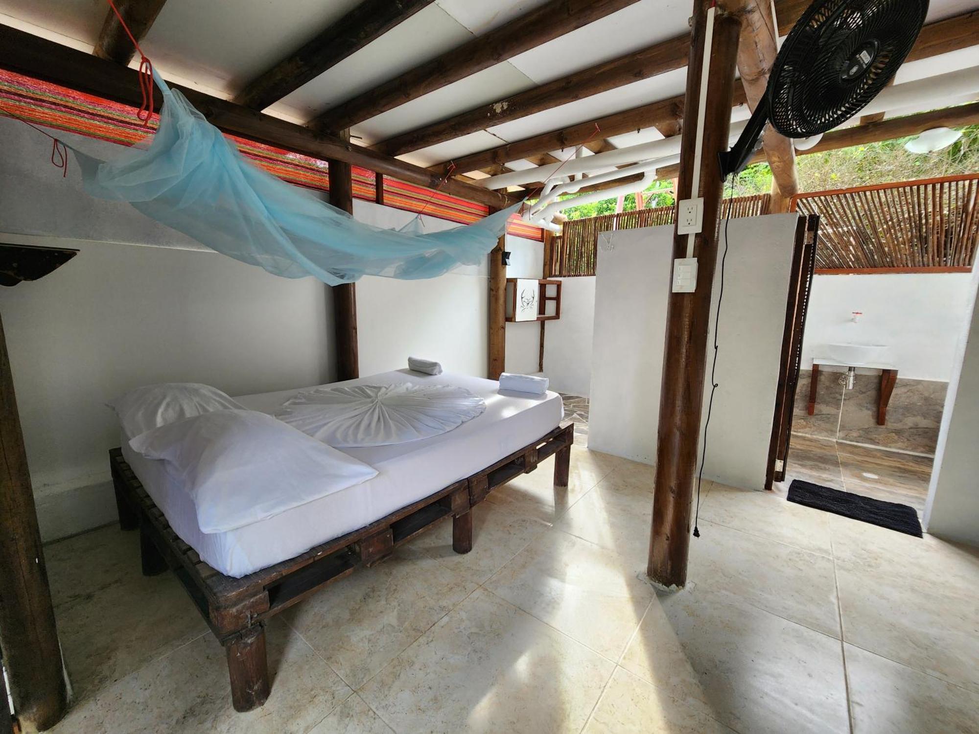 El Hamaquero Hostal Econativo Isla Grande  Exterior photo